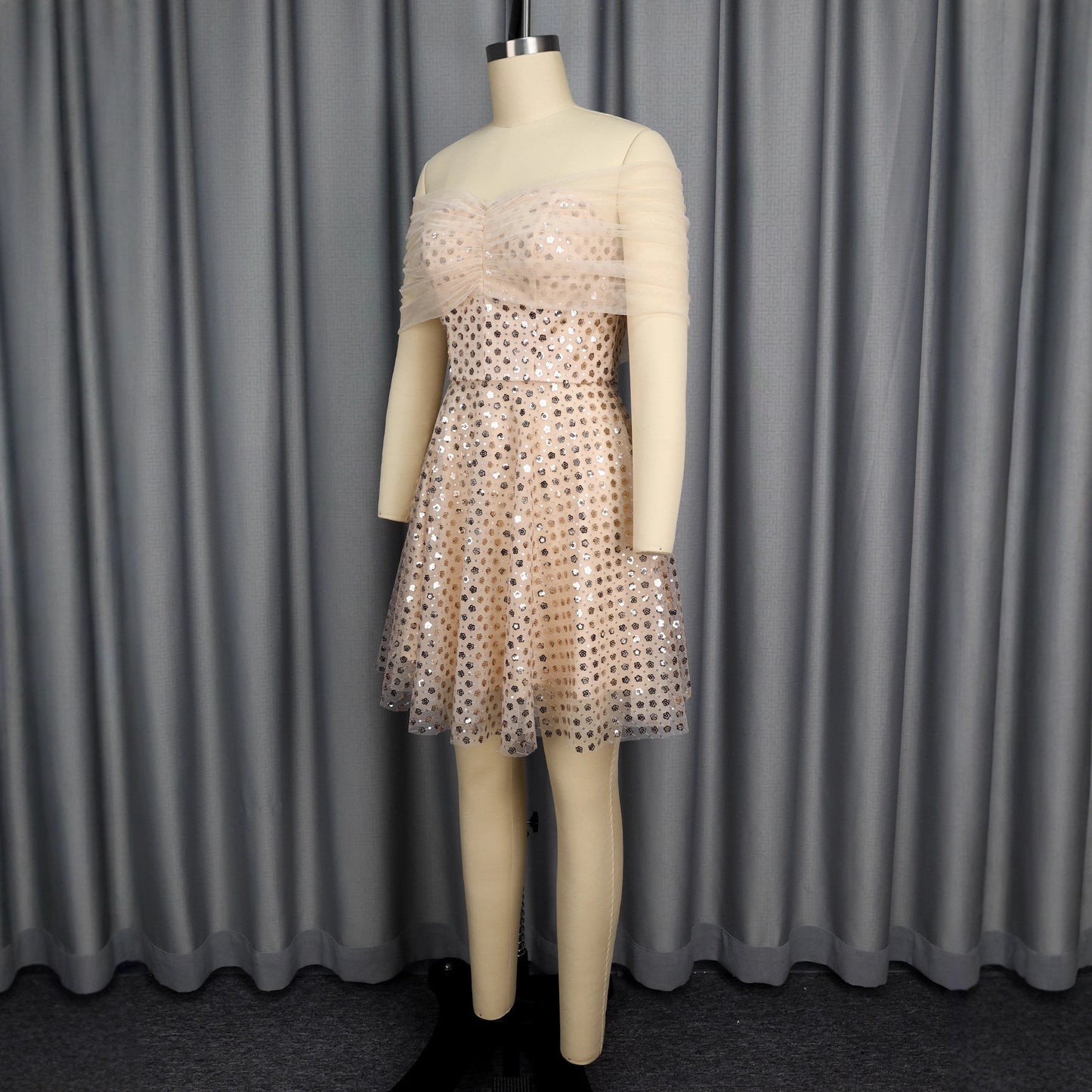 Elegant Light Pink A-Line High-Waist Dress with Mesh Sleeves