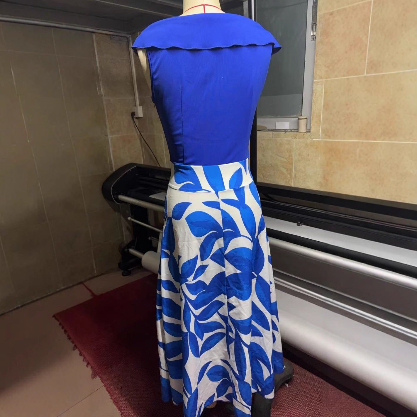 Women's Blue Sleeveless High Waist Long Dress – Elegant Patterned Commute Style