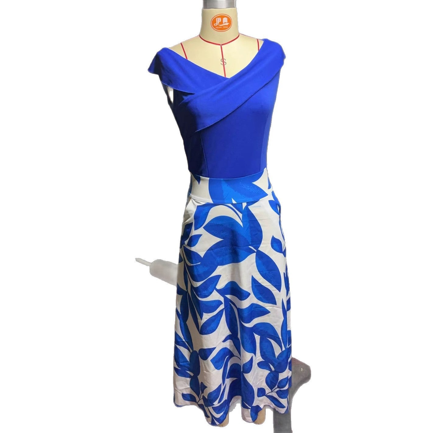 Women's Blue Sleeveless High Waist Long Dress – Elegant Patterned Commute Style