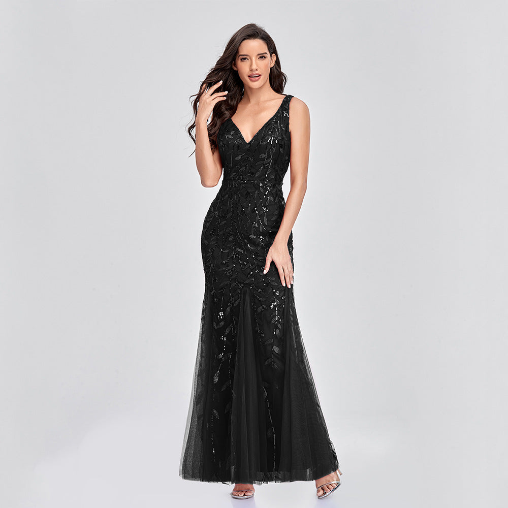 Embroidered Beaded V-Neck Fishtail Wedding Dress