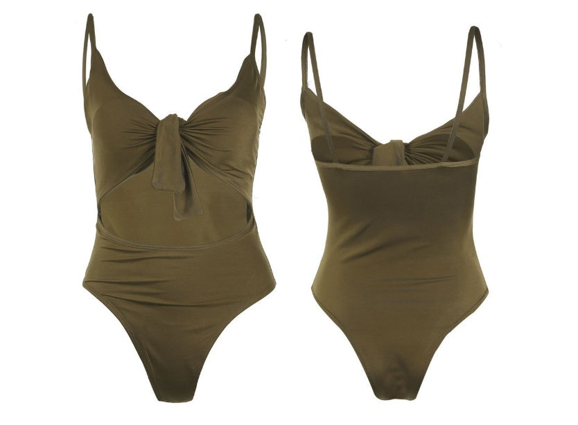 Women’s One-Piece Swimsuit – Sexy Solid Color Backless Swimwear with Chest Pad