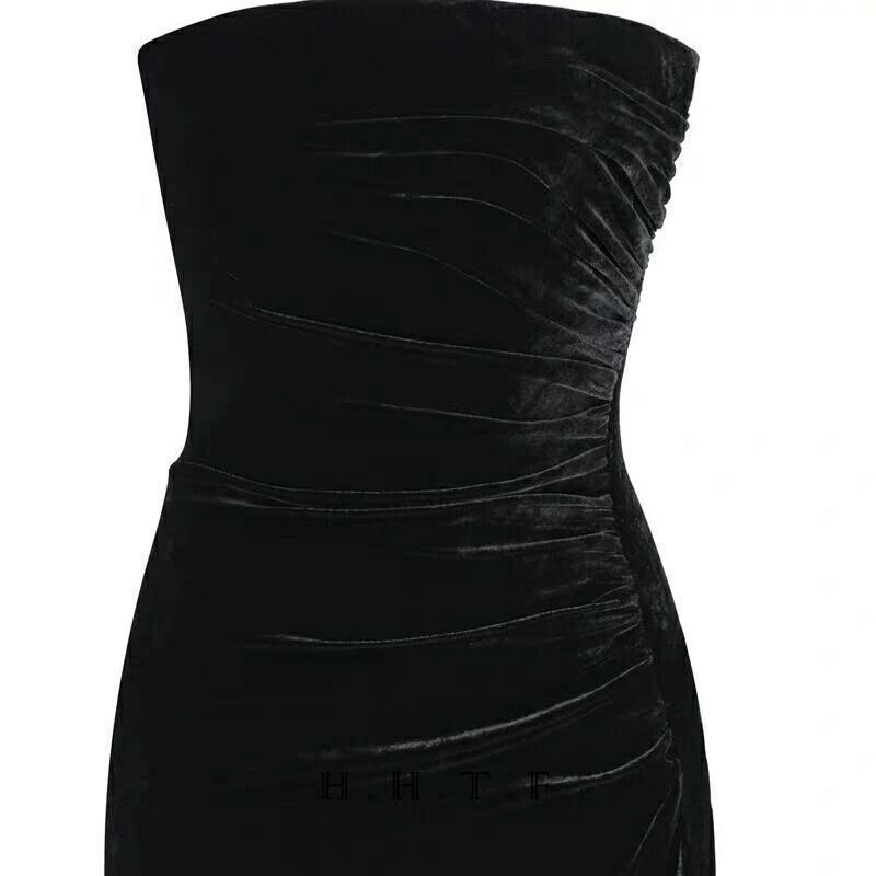 Elegant Black Polyester Evening Dress – Timeless Formal Wear