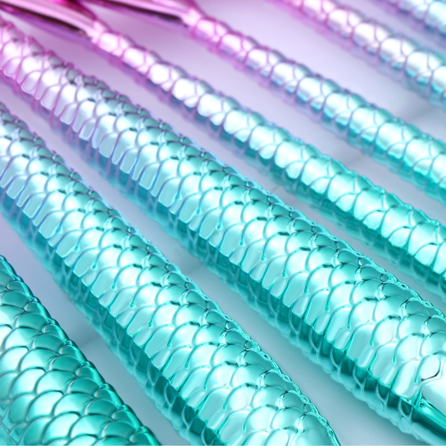 Mermaid Shaped Makeup Brush Set – 11pcs Cosmetic Brushes Kit