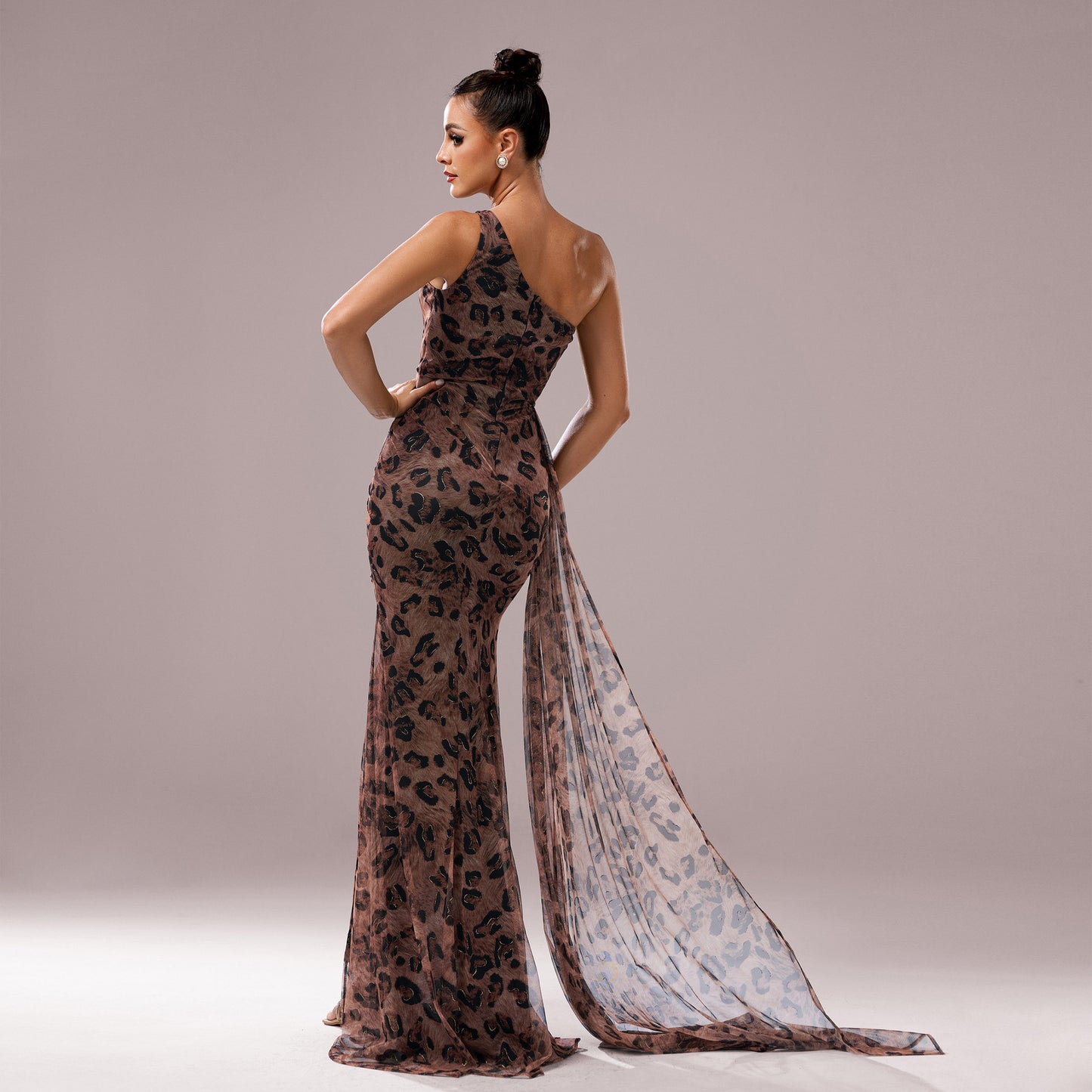 Elegant Leopard Print Hip Skirt Dress with Sequins – S–XL – Polyester