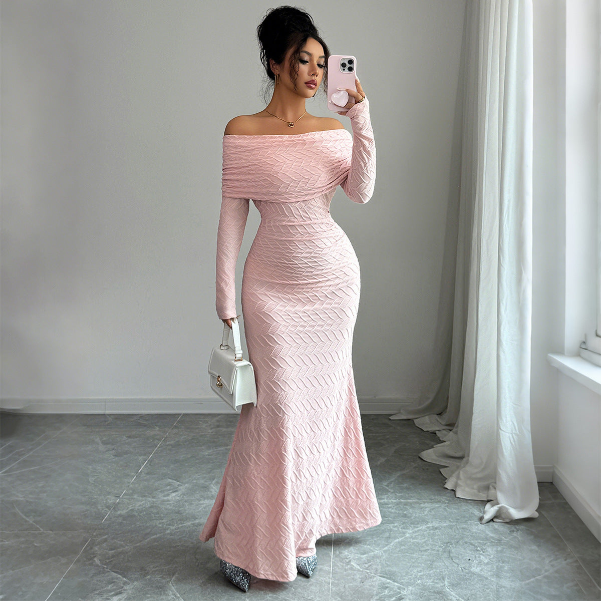 Soft pink long sleeve pullover dress with mid waist design. Perfect for casual, work, or weekend wear. Comfortable polyester. Sizes S–XL.